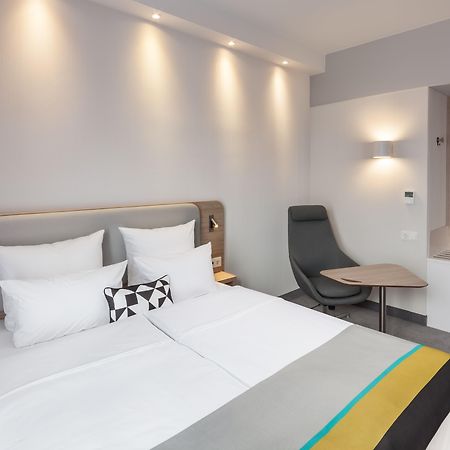 Holiday Inn Express Duesseldorf - Hauptbahnhof By Ihg Extérieur photo