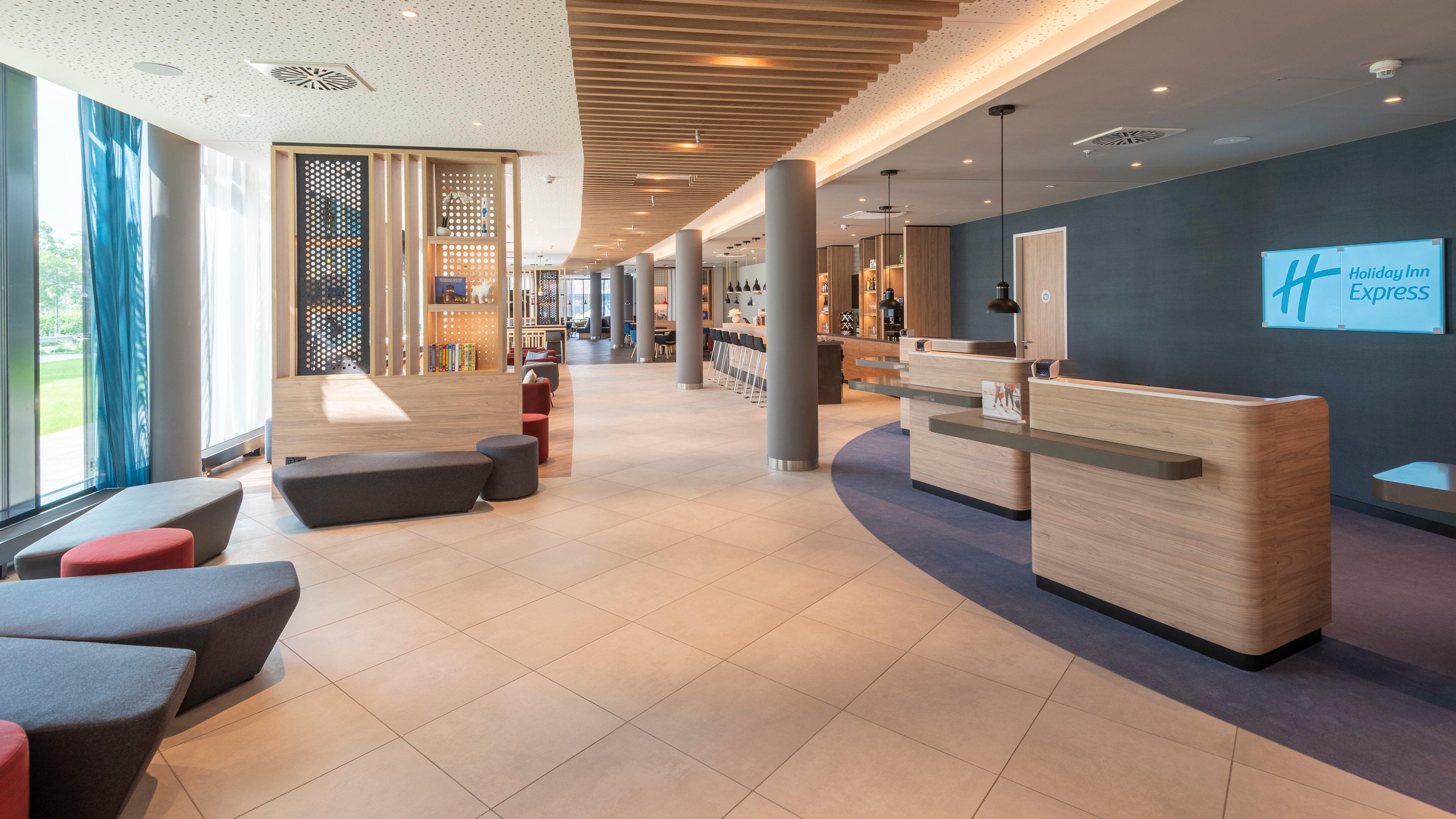 Holiday Inn Express Duesseldorf - Hauptbahnhof By Ihg Extérieur photo