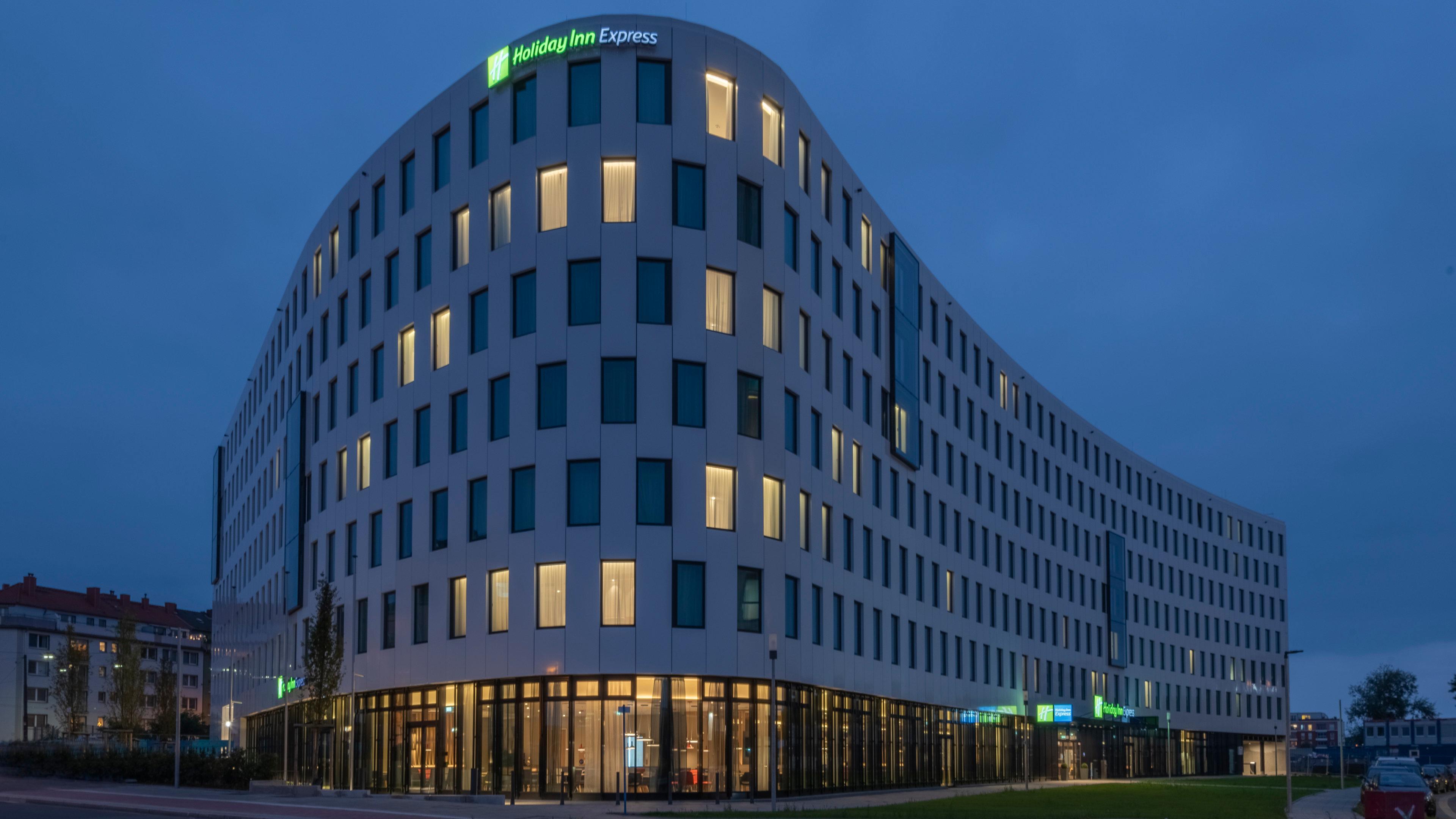Holiday Inn Express Duesseldorf - Hauptbahnhof By Ihg Extérieur photo